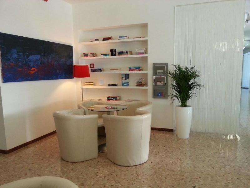Hotel Europa Grado - Lobi