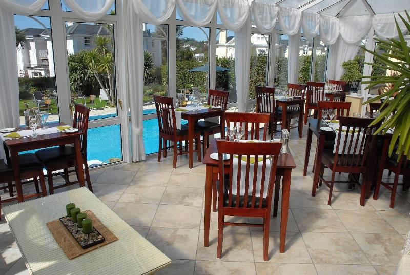 Riviera Lodge - Restoran