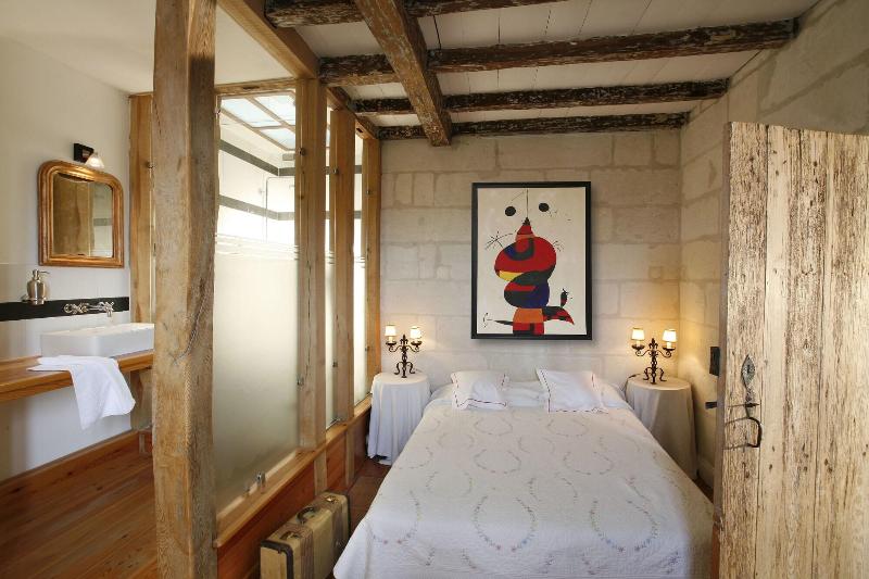 La Porte Rouge Chambres d'Hotes - Oda