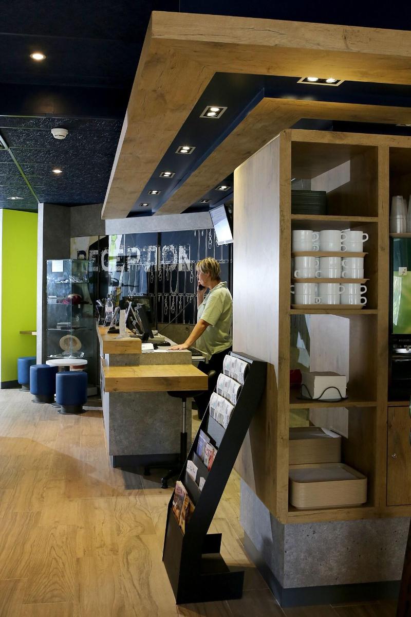 ibis budget Toulon Centre - Lobi