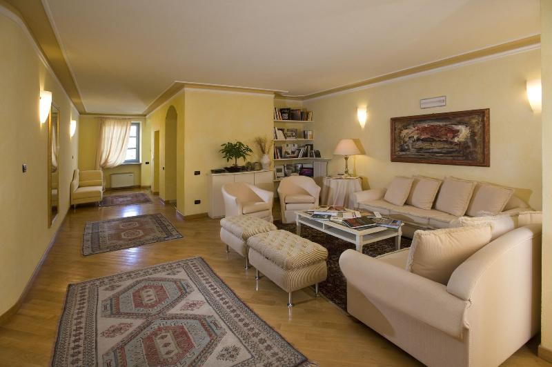 Albergo Castiglione - Lobi