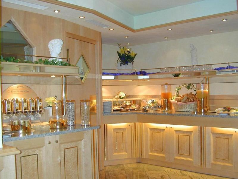 City-Hotel Garni - Restoran