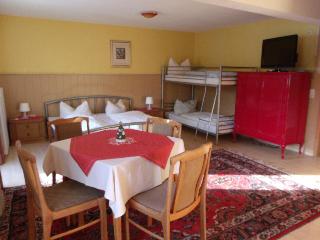 B + B Hotel Titisee Sonnenmatte nahe Badeparadies fotoÄŸrafÄ±