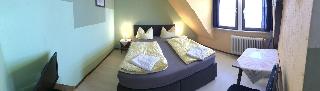B + B Hotel Titisee Sonnenmatte nahe Badeparadies fotoÄŸrafÄ±