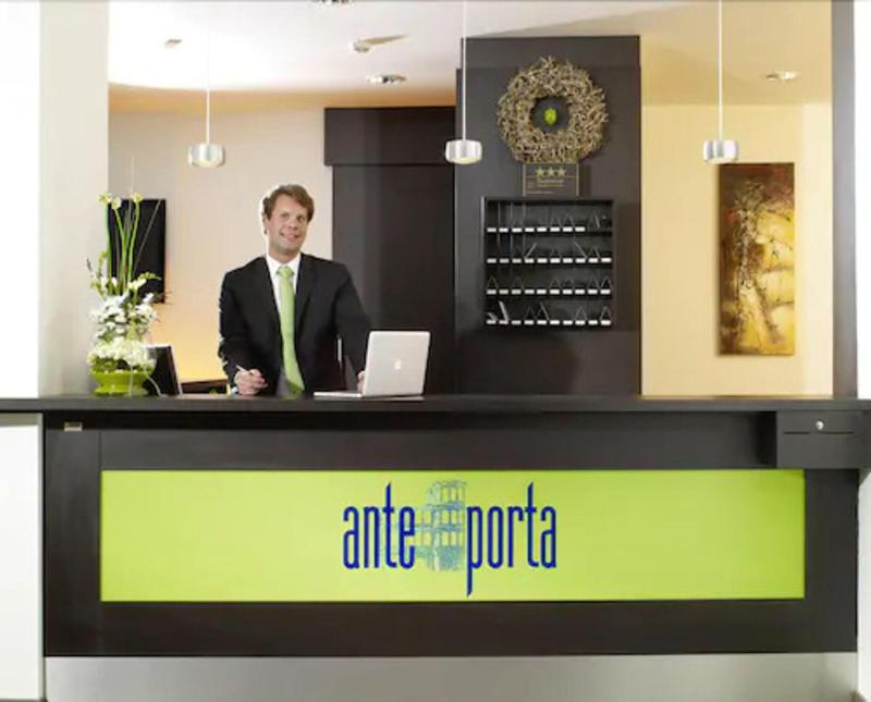ante porta - Lobi