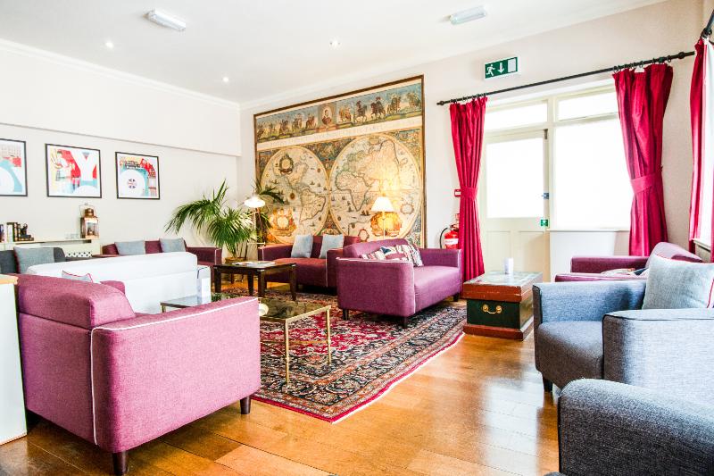 Orestone Manor - Lobi