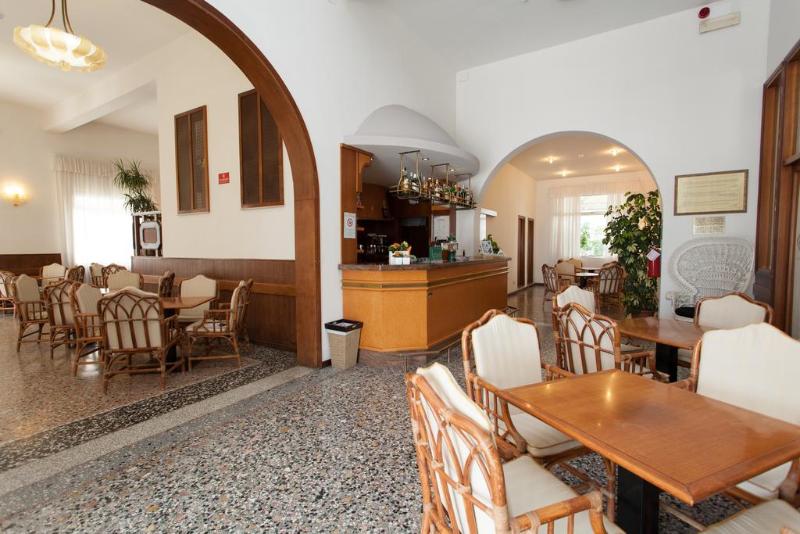 Marina - Bar