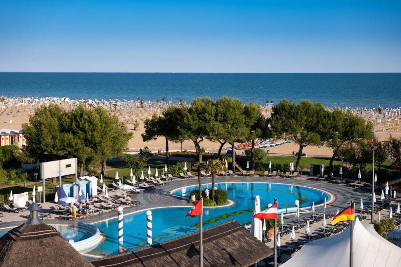 Aparthotel Holiday - Genel