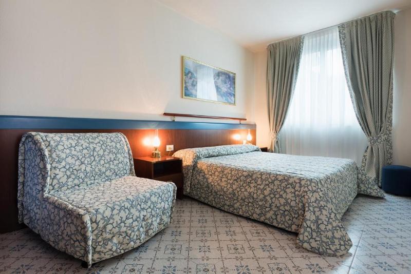 Aparthotel Holiday - Oda