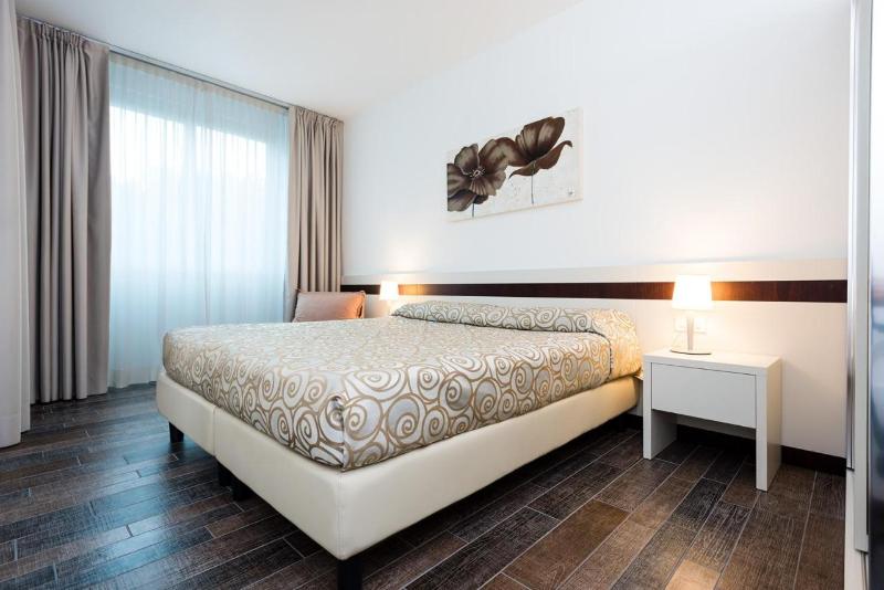 Aparthotel Holiday - Oda