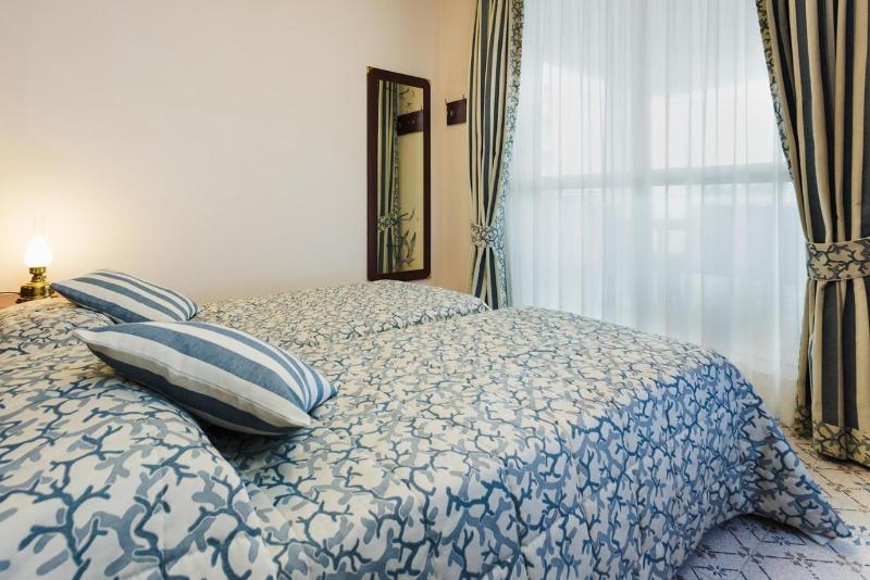Aparthotel Holiday - Oda