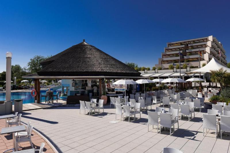 Aparthotel Holiday - Havuz