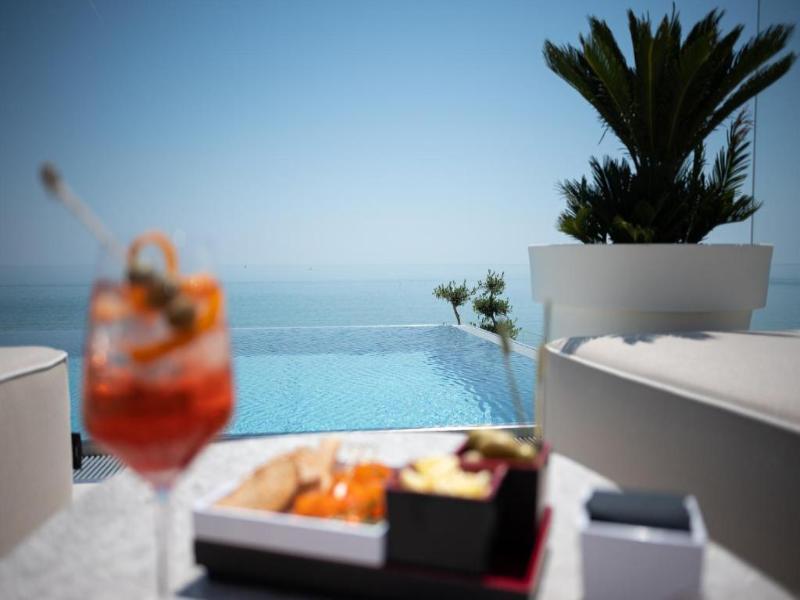 Unico Hotel Caorle - Havuz