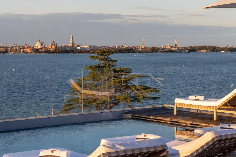 JW Venice - Genel