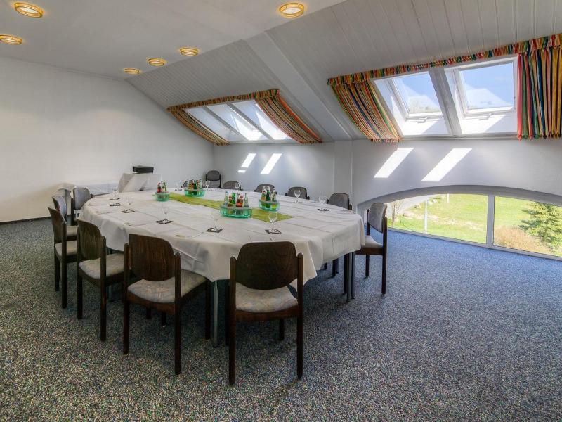 Neuer Hennings Hof - Genel