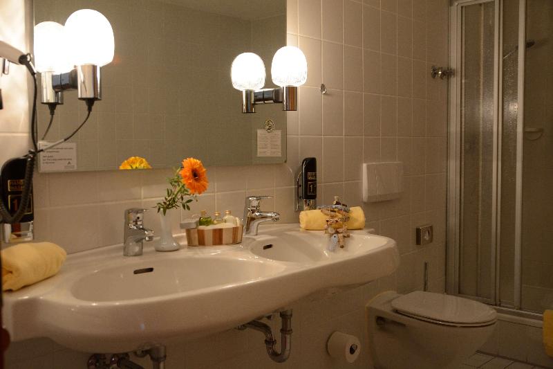 Avalon Hotelpark Königshof - Oda