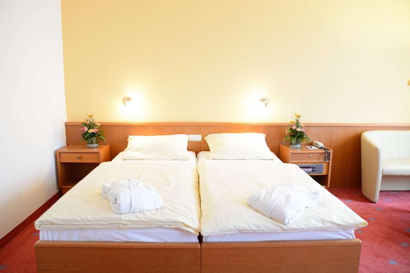 Avalon Hotelpark Königshof - Oda