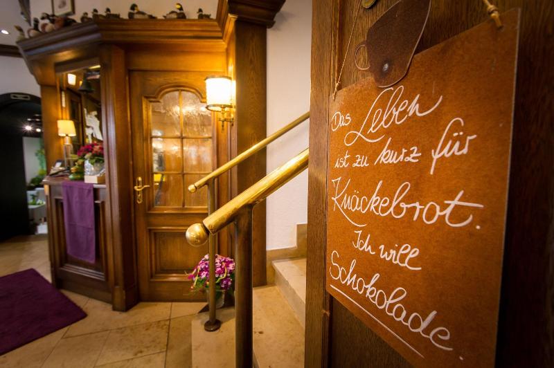 Hotel Trapp - Lobi