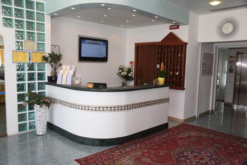 Hotel Bellevue - Lobi