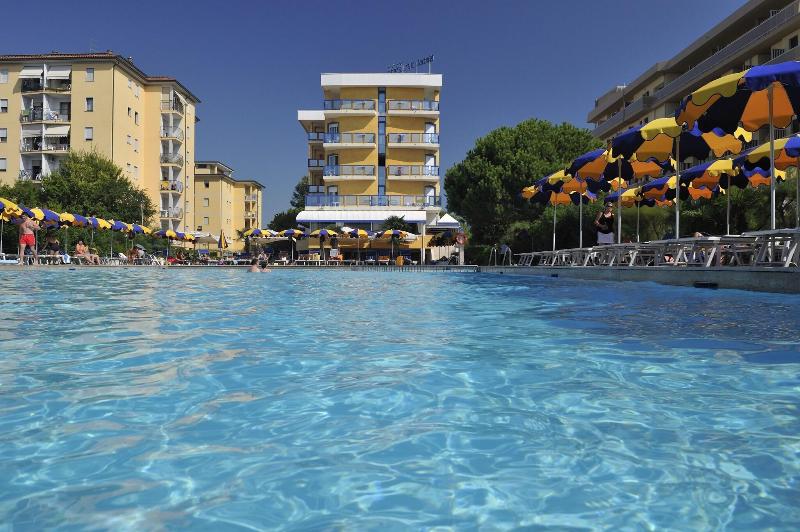 Hotel Bellevue - Havuz
