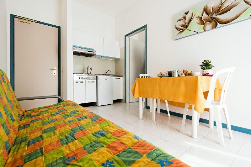 Aparthotel Pineda - Oda