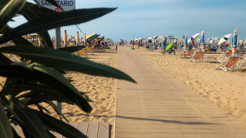 Aparthotel Pineda - Plaj
