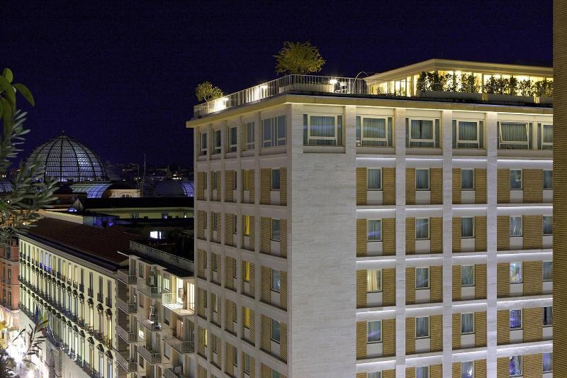 Renaissance Naples Mediterraneo - Genel