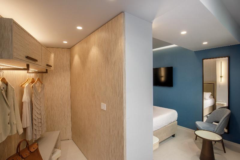 Ambasciatori Suite Hotel - Oda