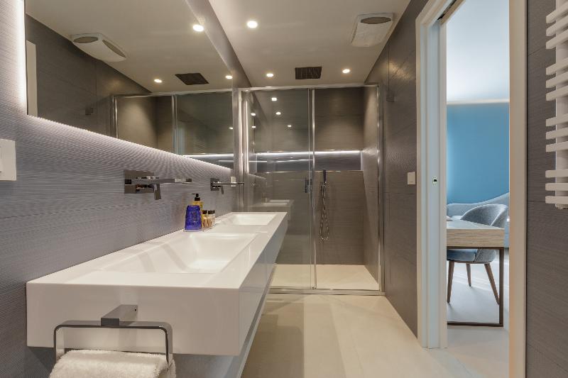 Ambasciatori Suite Hotel - Oda