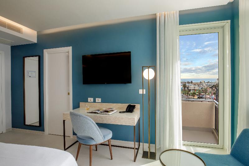 Ambasciatori Suite Hotel - Oda