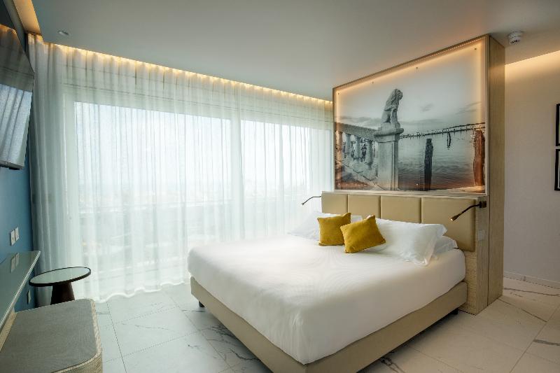 Ambasciatori Suite Hotel - Oda