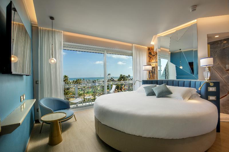 Ambasciatori Suite Hotel - Oda