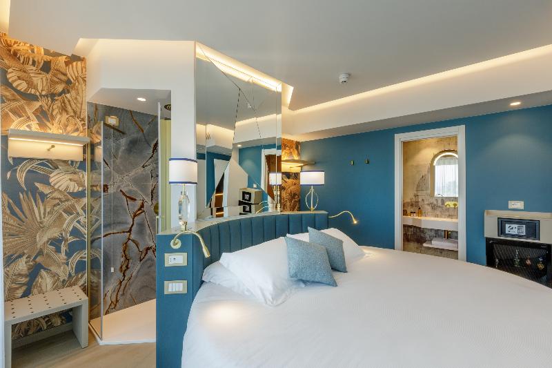 Ambasciatori Suite Hotel - Oda