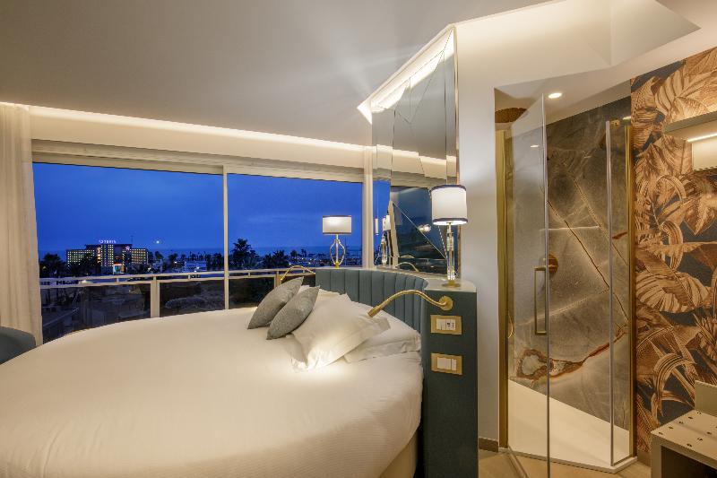 Ambasciatori Suite Hotel - Oda