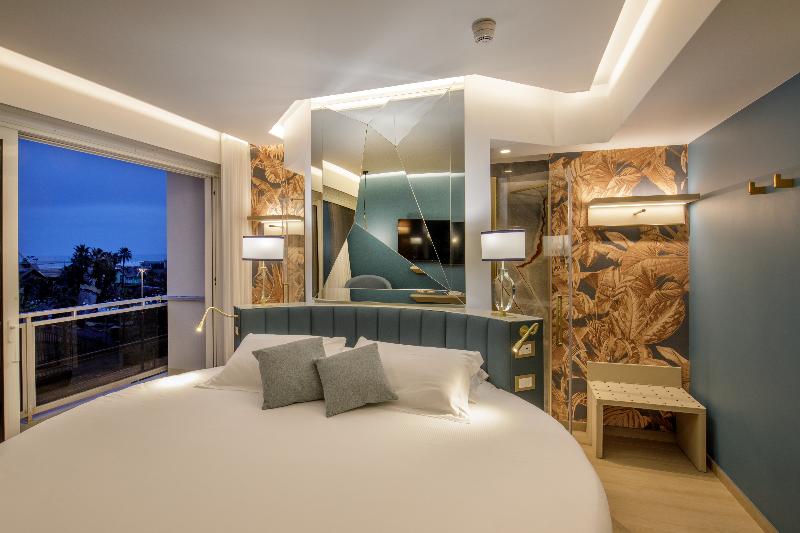 Ambasciatori Suite Hotel - Oda