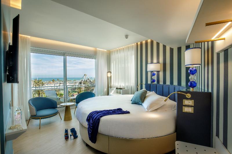 Ambasciatori Suite Hotel - Oda
