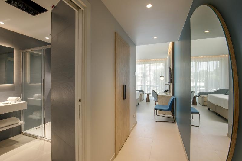 Ambasciatori Suite Hotel - Oda