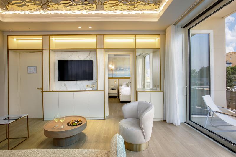 Ambasciatori Suite Hotel - Oda