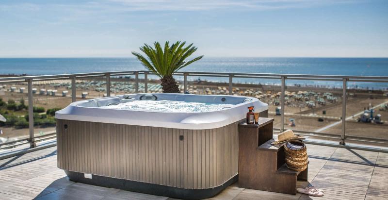 Hotel Karinzia - Teras