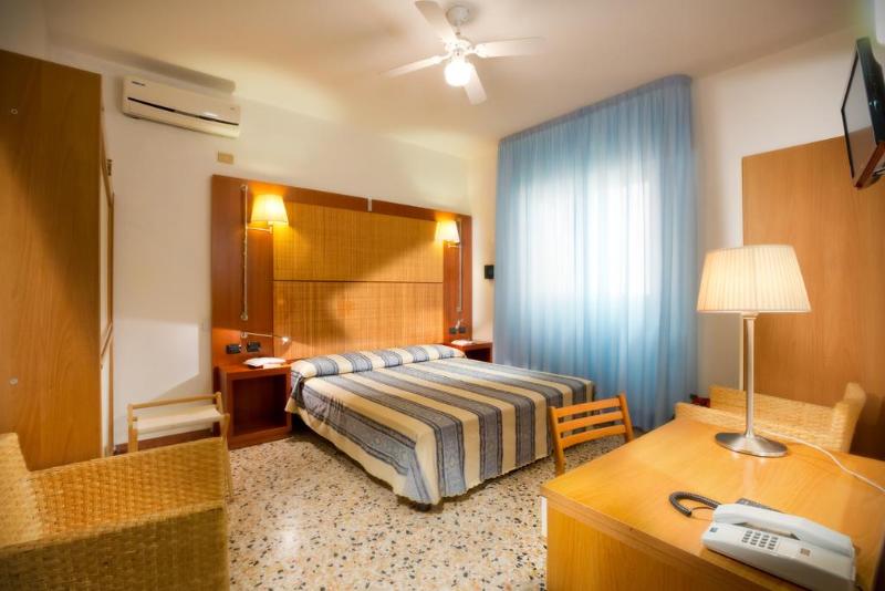 Hotel Etna - Oda