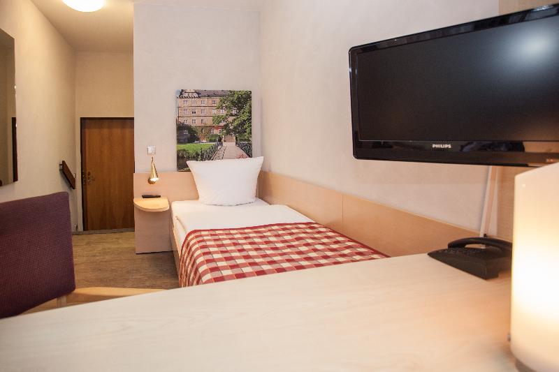 Centro Hotel Goya Wolfsburg Trademark Collection - Oda