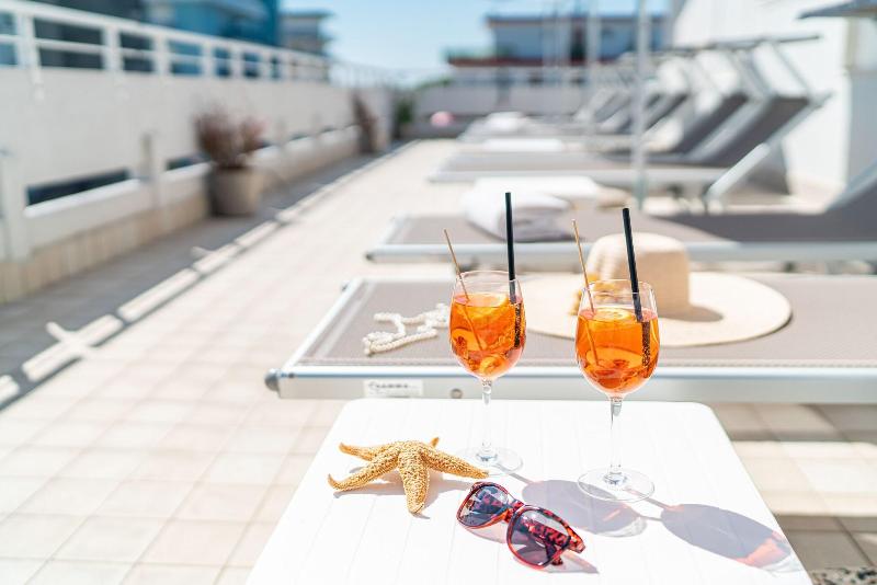 Hotel Pigalle - Teras