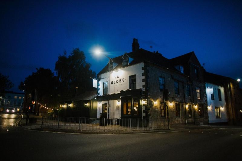 The Globe - Genel