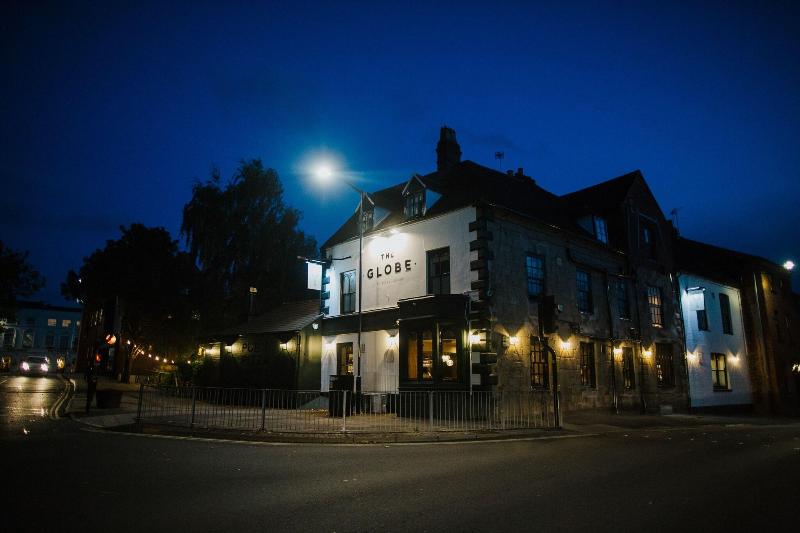The Globe - Genel