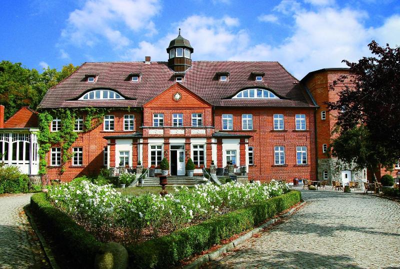 Schloss Basthorst - Genel