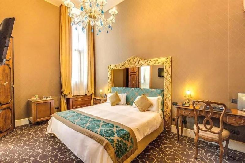 Pesaro Palace - Oda