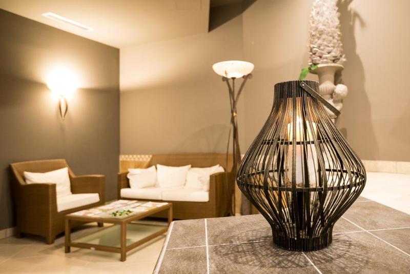 Mediterranee Family Hotel & Spa - Lobi