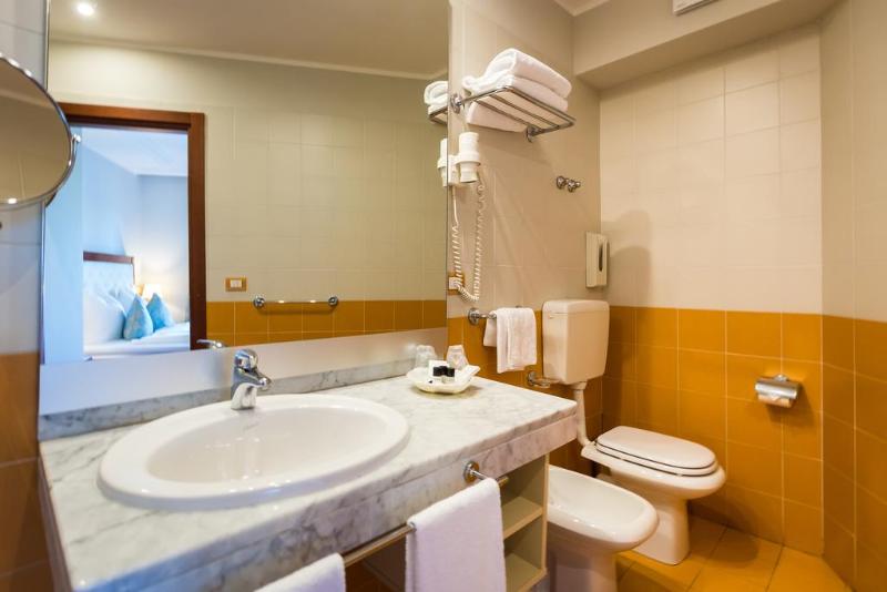 Mediterranee Family Hotel & Spa - Oda