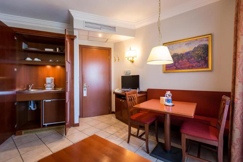 Mediterranee Family Hotel & Spa - Oda