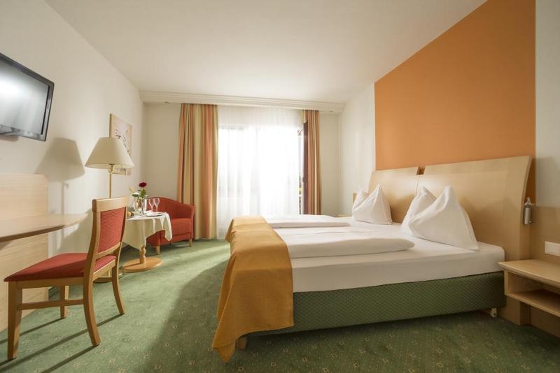 Mein Hotel Fast - Genel